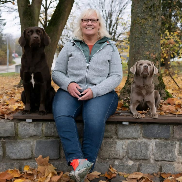 Petra, Mantrailing-Trainerin
