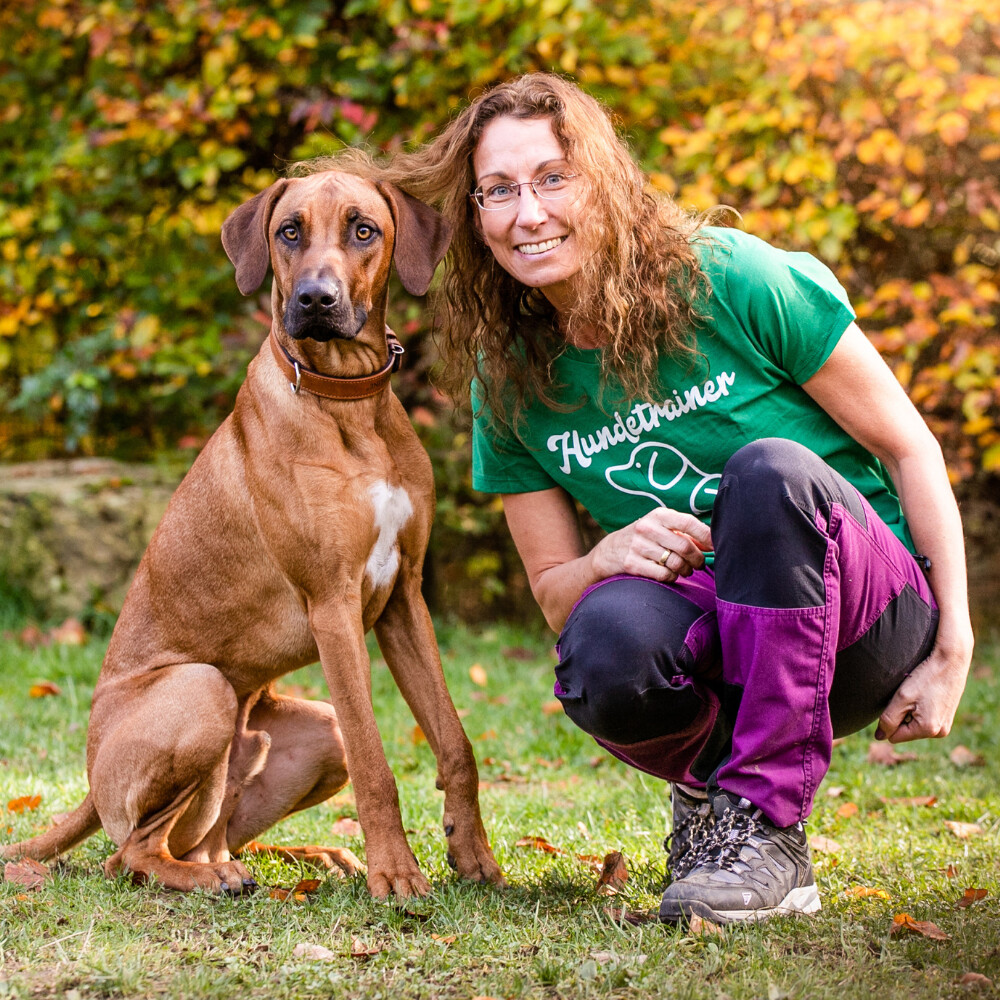 Sandra mit ihrem Hund